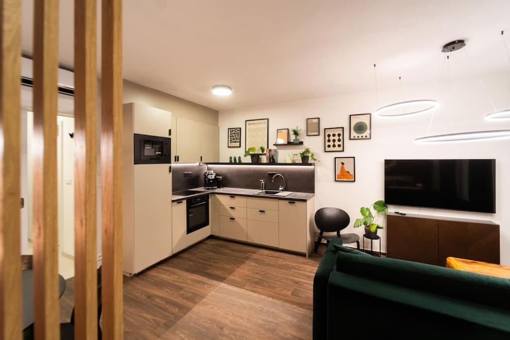 Green Garden Sauna Apartment برنو المظهر الخارجي الصورة